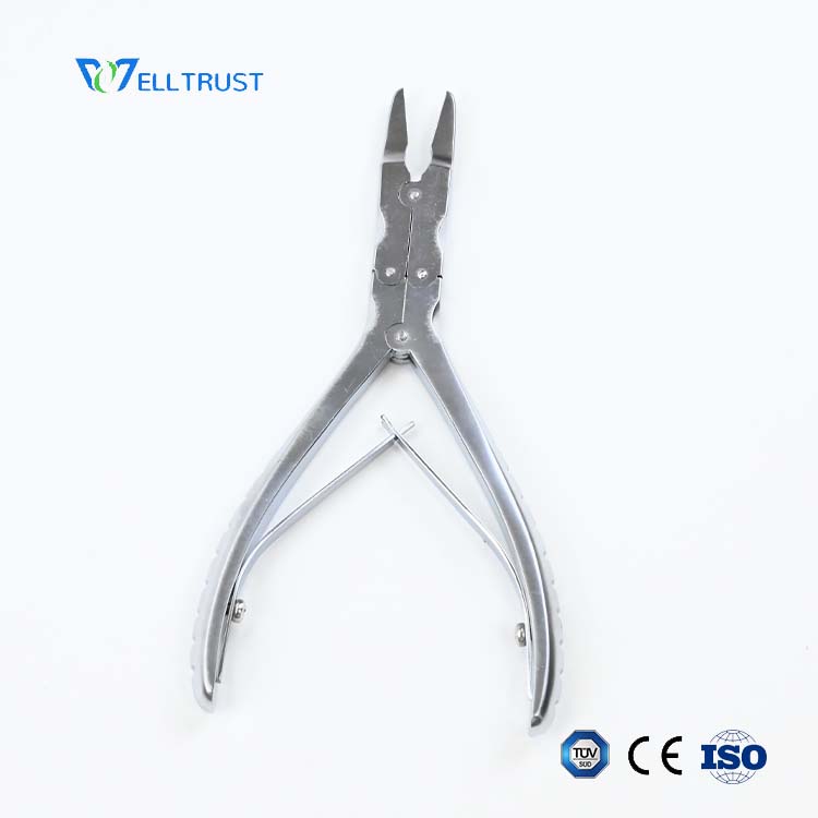 BA048 Ruskin Rongeur with slightly curved 2 mm and 3 mm jaw options for veterinary orthopaedic procedures